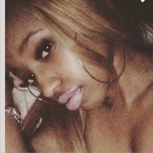 Meet your Posher, Sydni